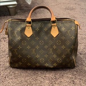 Louis Vuitton speedy bag